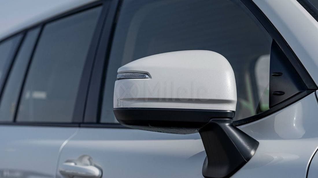 2026 Toyota Land Cruiser GXR thumbnail 3