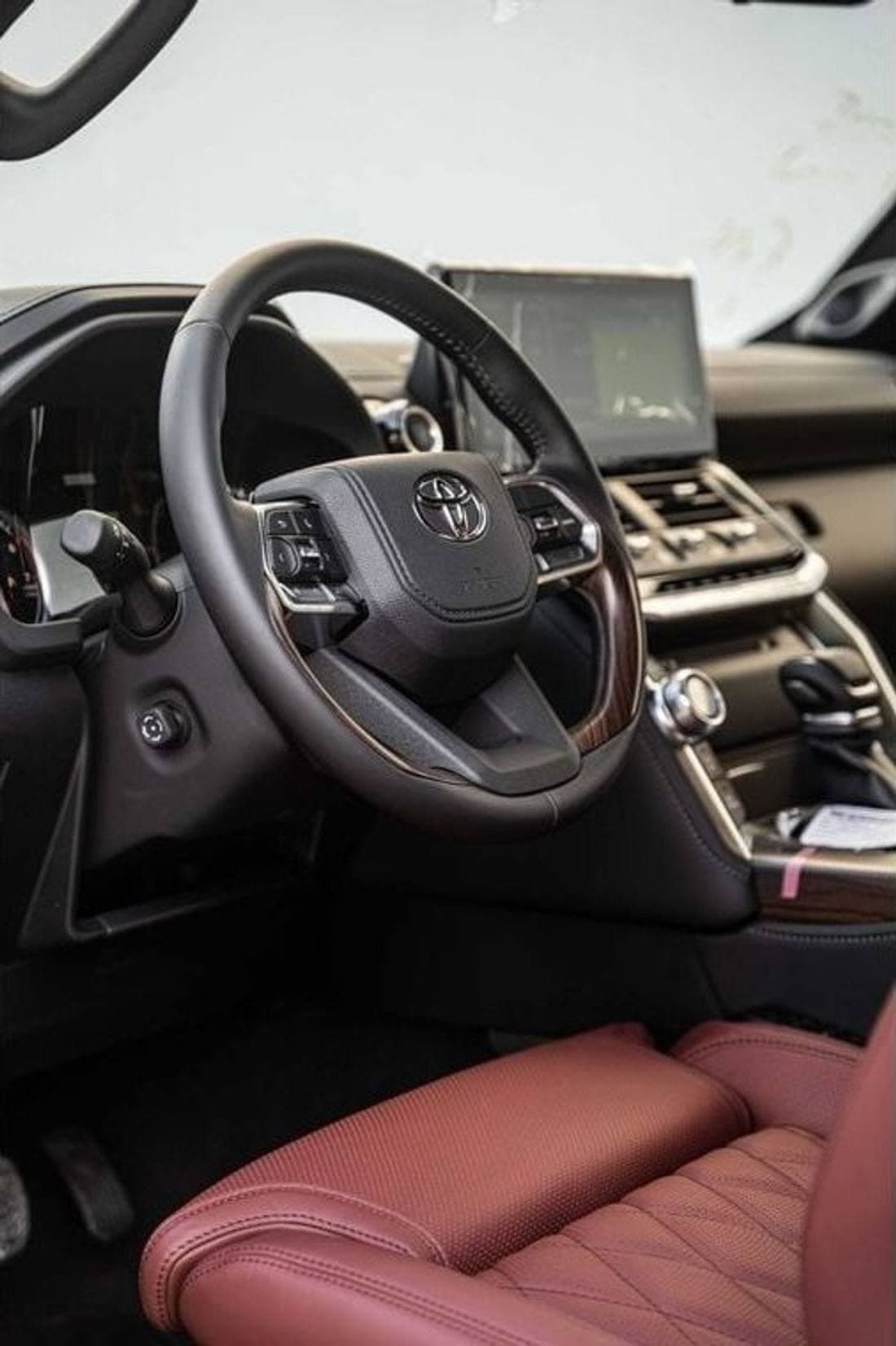2026 Toyota Land Cruiser VXR thumbnail 5