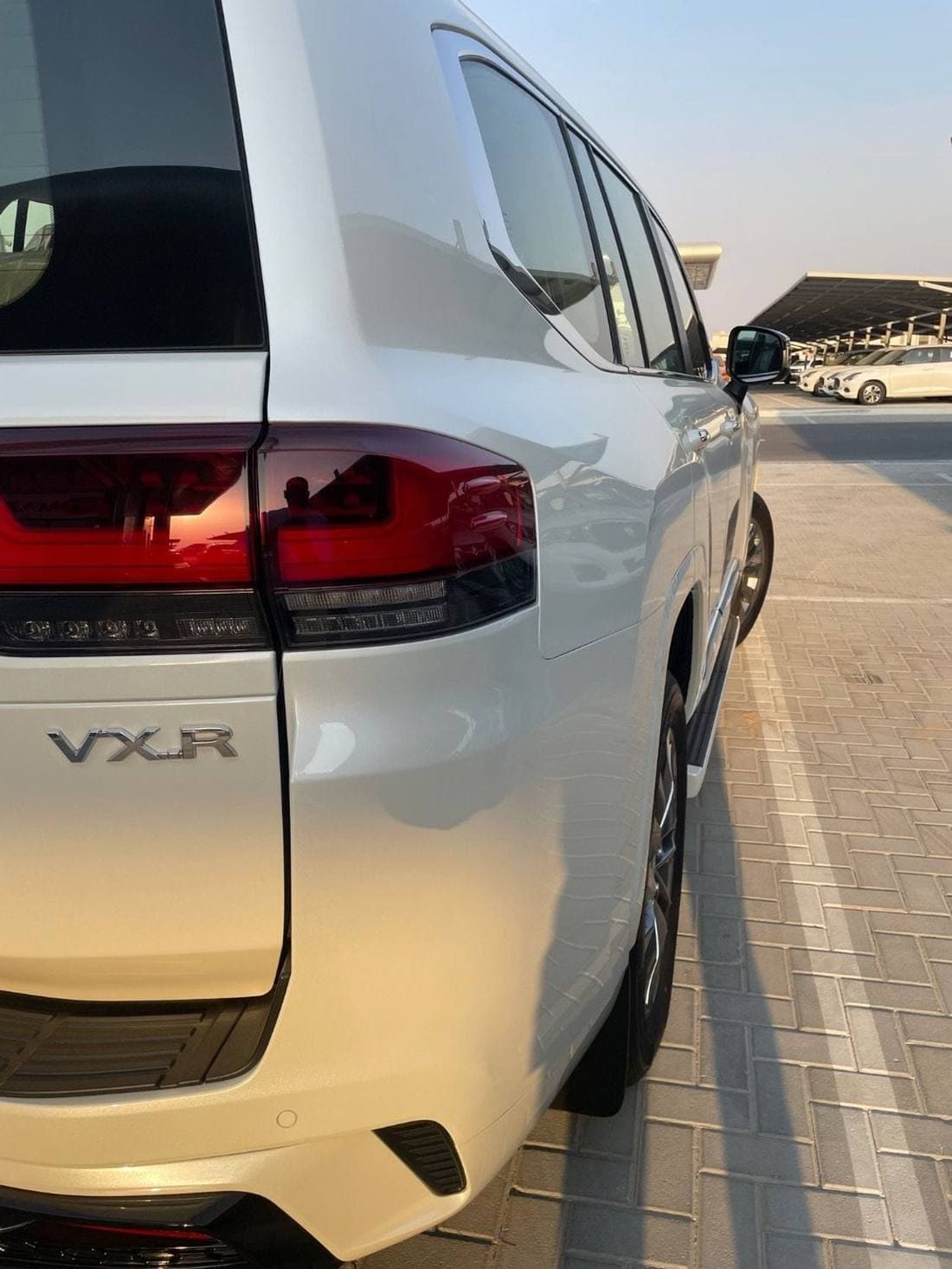 2026 Toyota Land Cruiser VXR thumbnail 3
