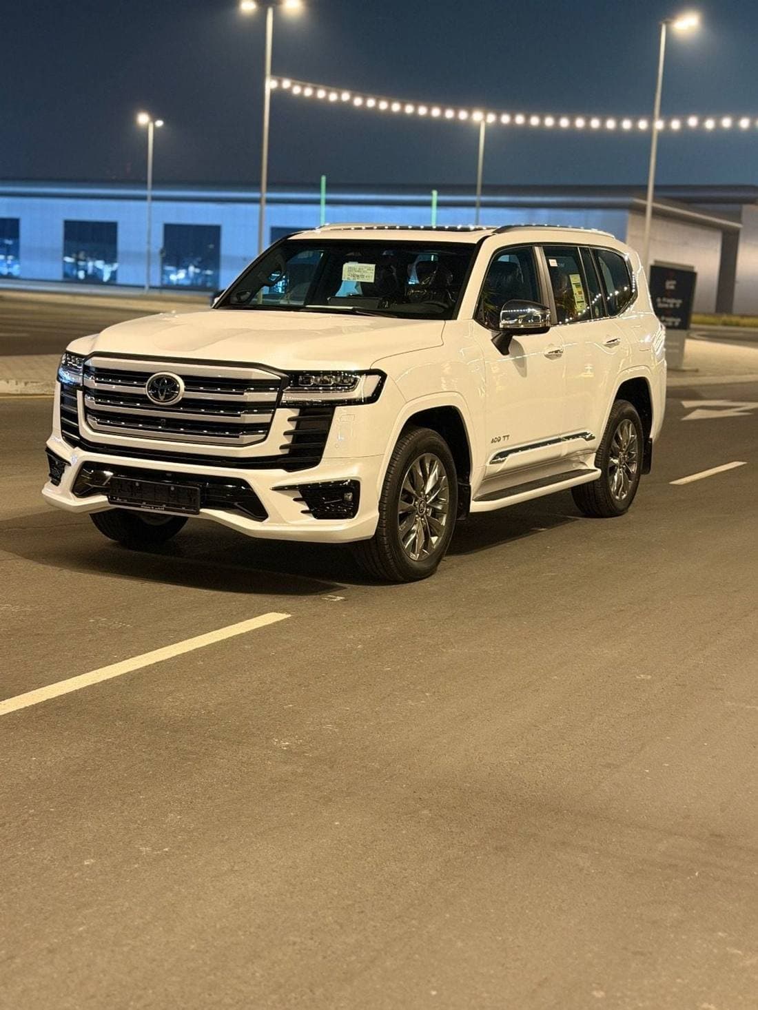 2026 Toyota Land Cruiser VXR thumbnail 3