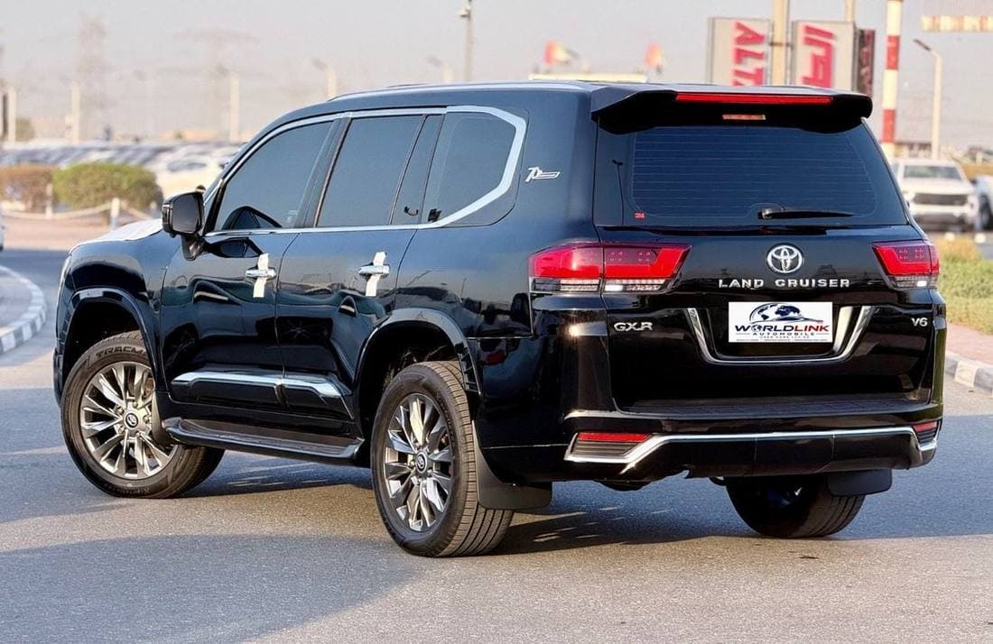 2019 Toyota Land Cruiser GXR thumbnail 6