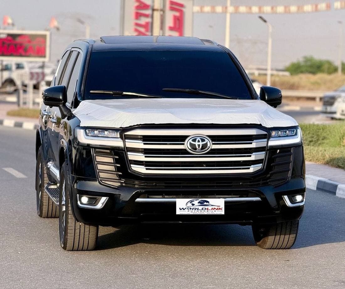 2019 Toyota Land Cruiser GXR thumbnail 2