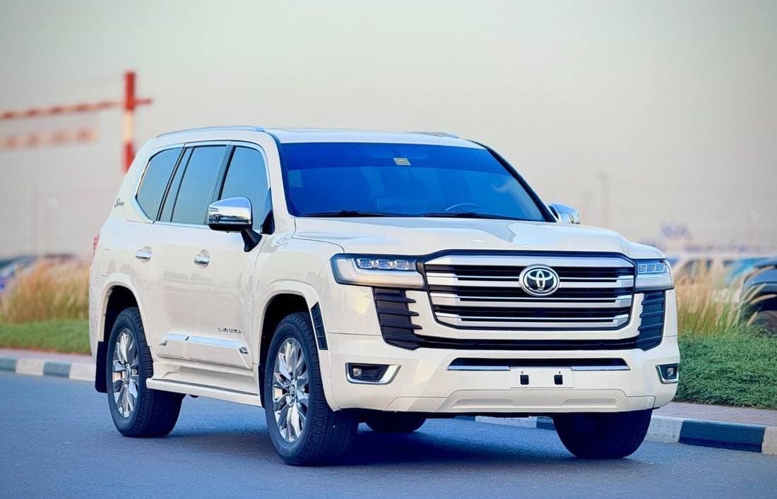 2019 Toyota Land Cruiser GXR thumbnail 3