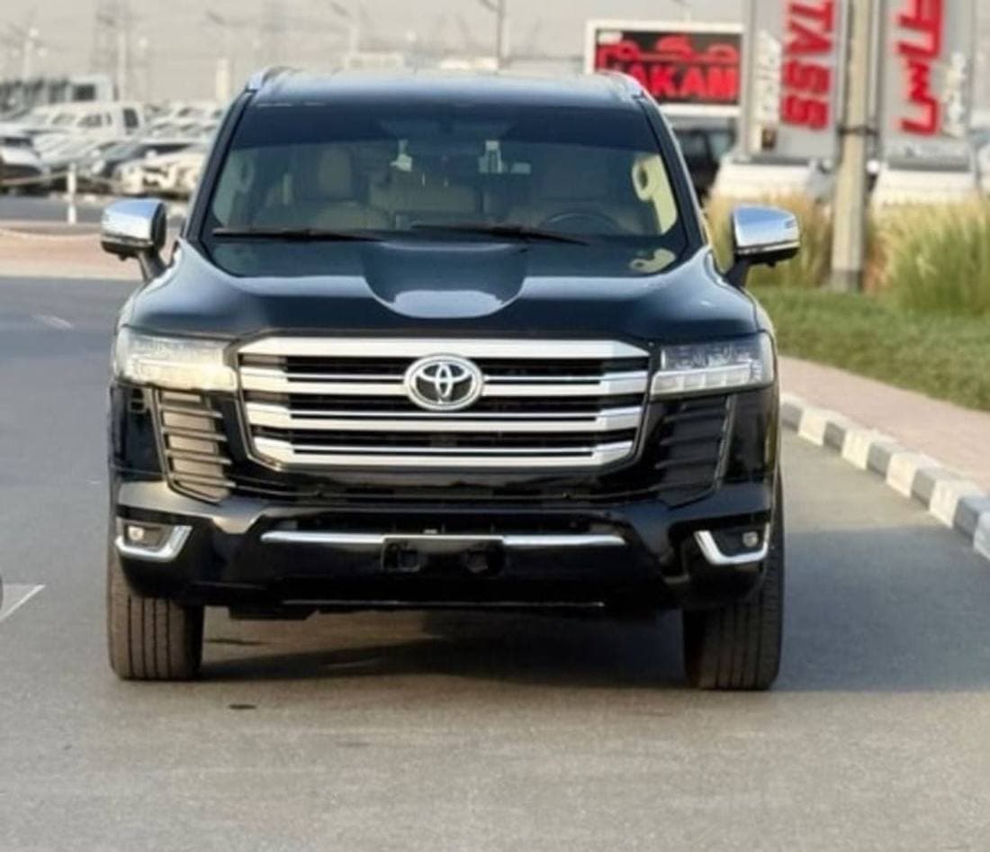2022 Toyota Land Cruiser GXR thumbnail 2