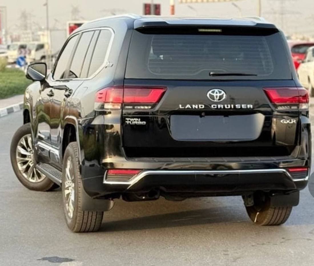 2022 Toyota Land Cruiser GXR thumbnail 6
