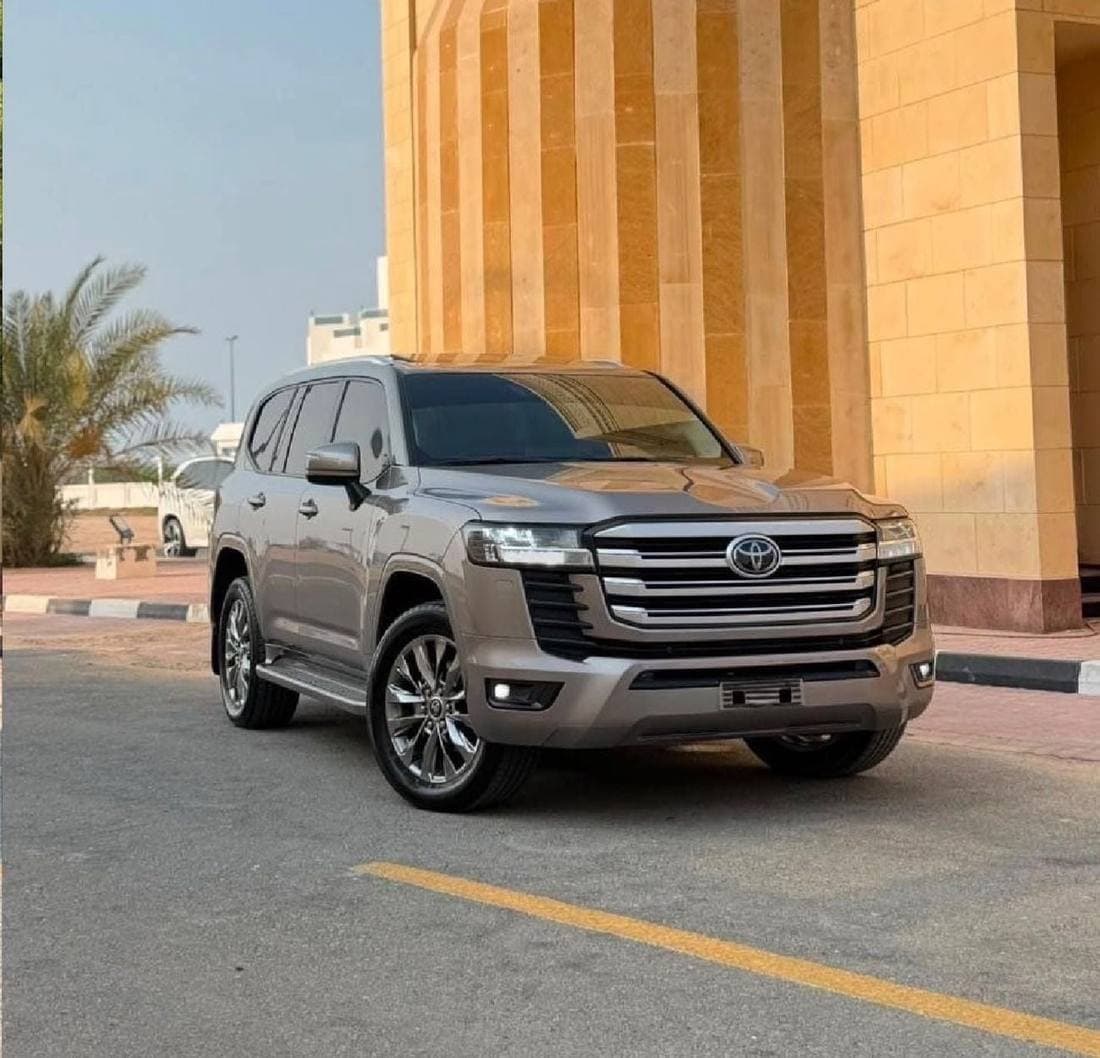 2022 Toyota Land Cruiser GXR thumbnail 2