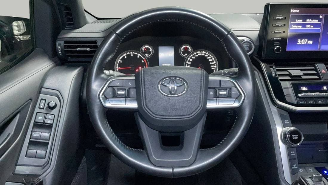 2024 Toyota Land Cruiser EXR thumbnail 8