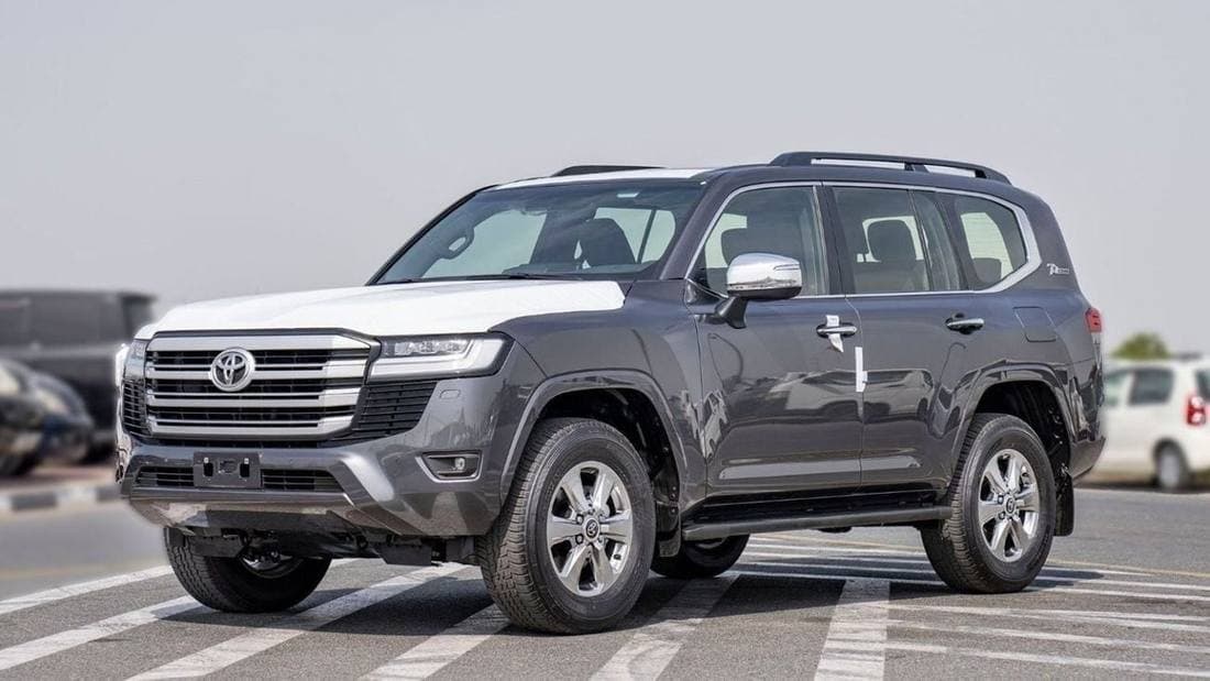 2024 Toyota Land Cruiser VX thumbnail 3