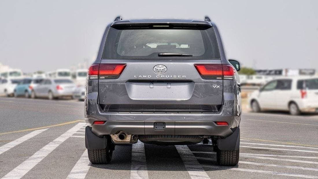 2024 Toyota Land Cruiser VX thumbnail 7