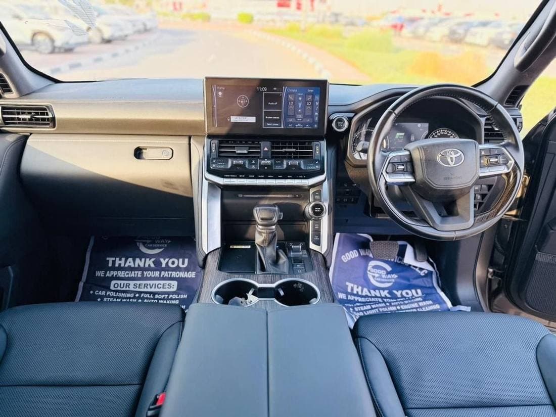 2023 Toyota Land Cruiser VXR thumbnail 7
