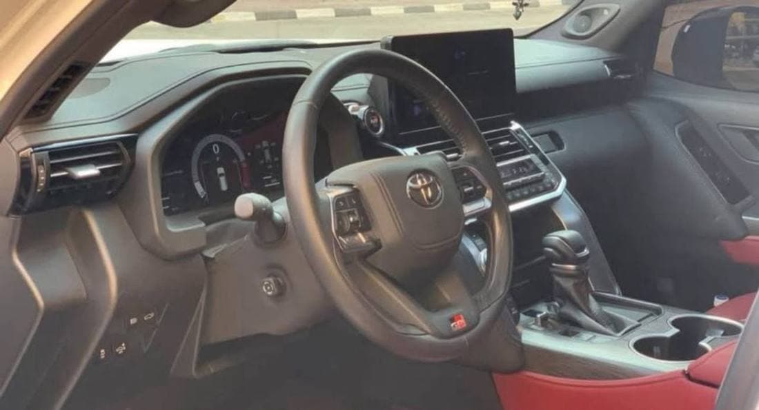 2022 Toyota Land Cruiser GR SPORT thumbnail 6
