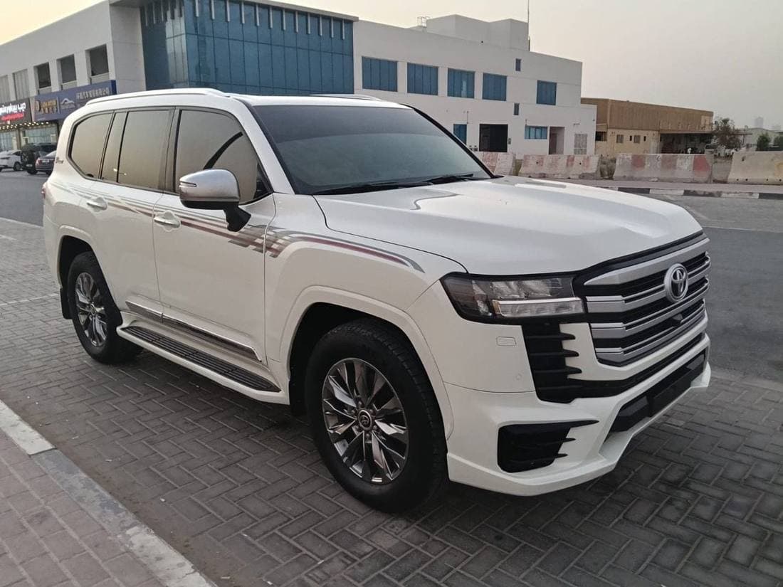 2022 Toyota Land Cruiser VXR thumbnail 2