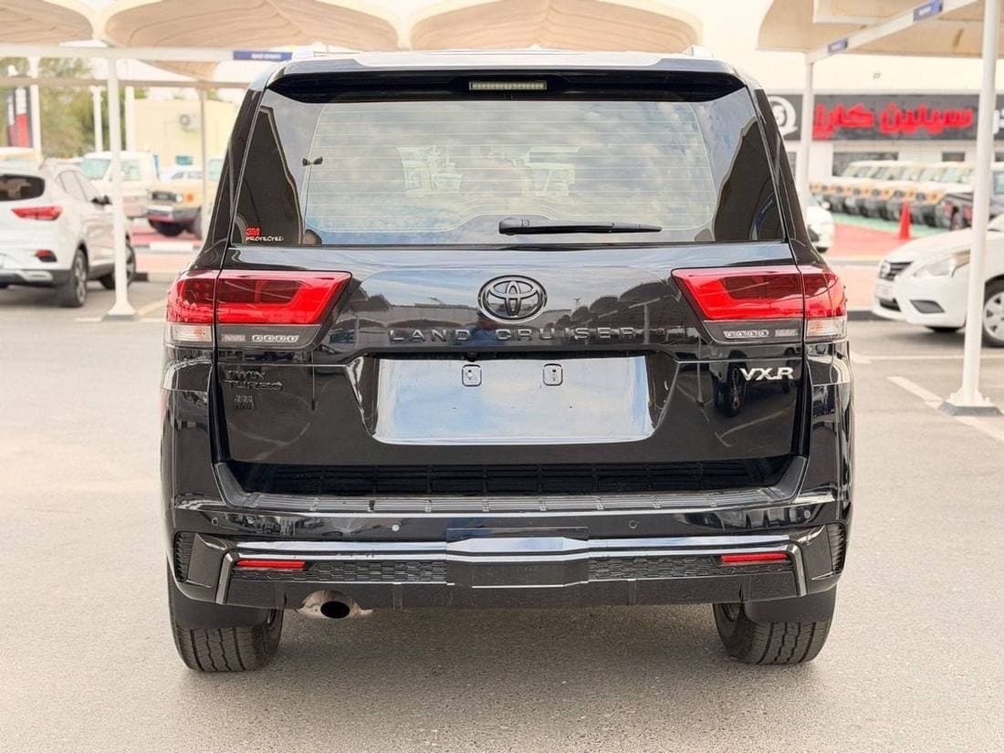 2023 Toyota Land Cruiser GXR thumbnail 5