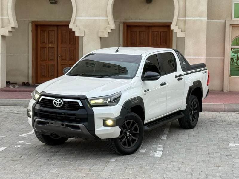 2021 Toyota Hilux ADVENTURE thumbnail 2