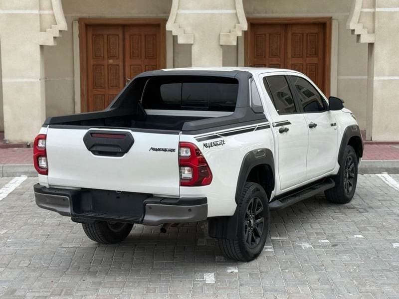 2021 Toyota Hilux ADVENTURE thumbnail 5