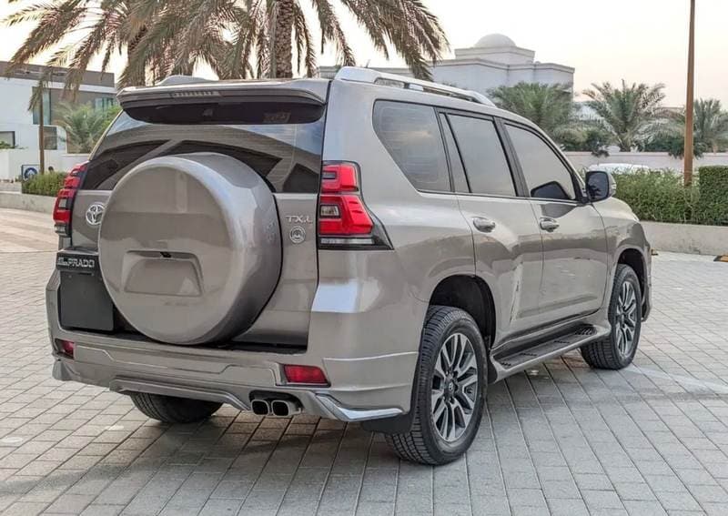 2023 Toyota Prado TX L thumbnail 5