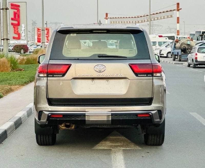 2022 Toyota Land Cruiser GXR thumbnail 6