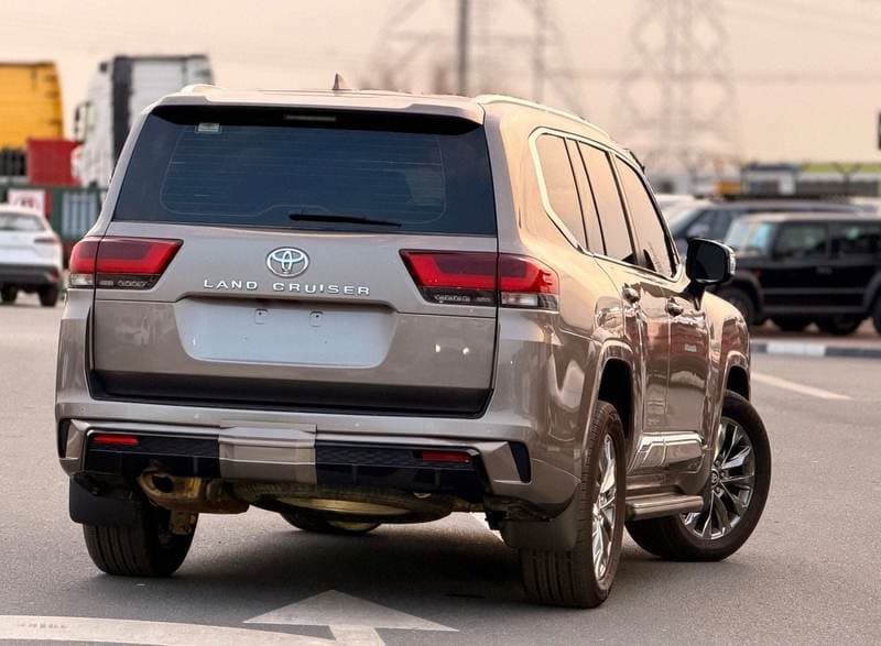 2022 Toyota Land Cruiser GXR thumbnail 4