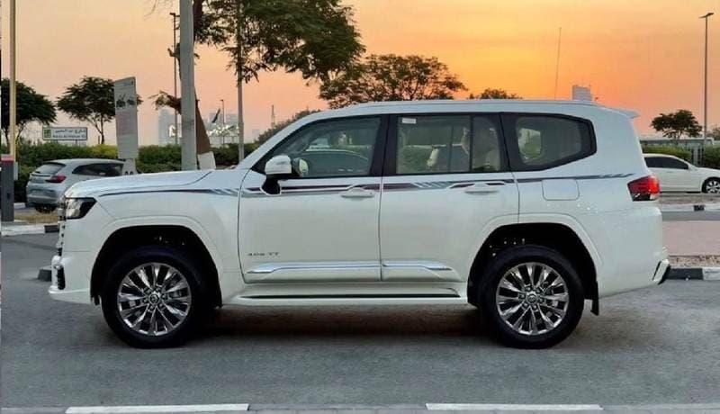 2023 Toyota Land Cruiser GXR2 thumbnail 5