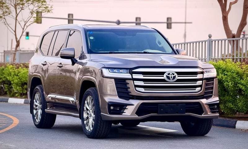 2022 Toyota Land Cruiser GXR thumbnail 3