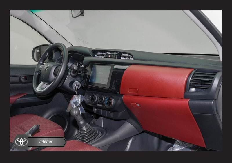 2026 Toyota Hilux GL thumbnail 6