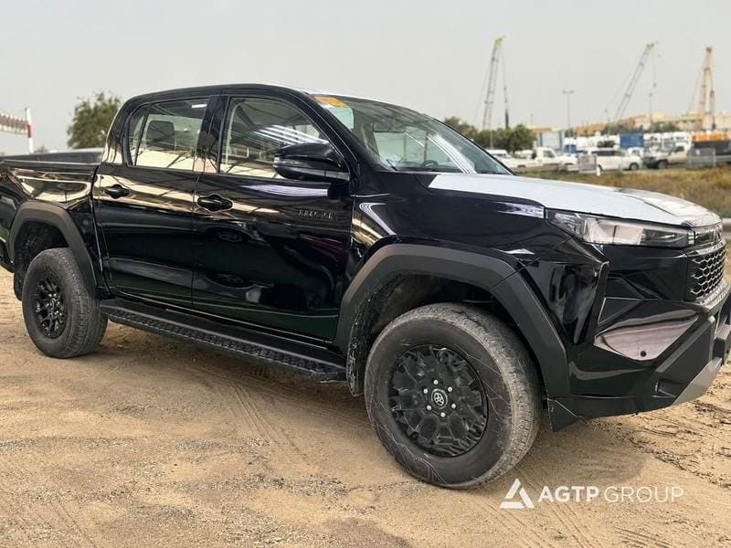 2026 Toyota Hilux DX thumbnail 2