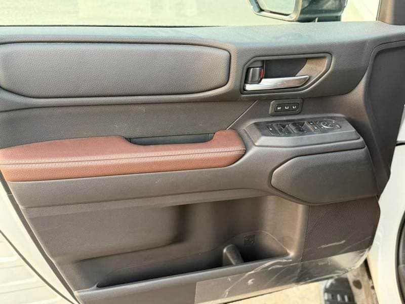 2026 Toyota Land Cruiser EXR thumbnail 5