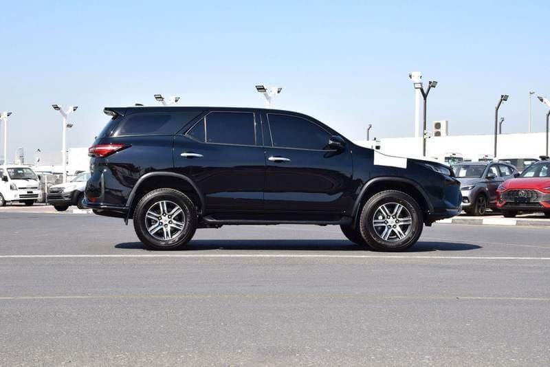 2026 Toyota Fortuner EXR thumbnail 4