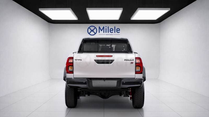 2026 Toyota Hilux GR SPORT thumbnail 8