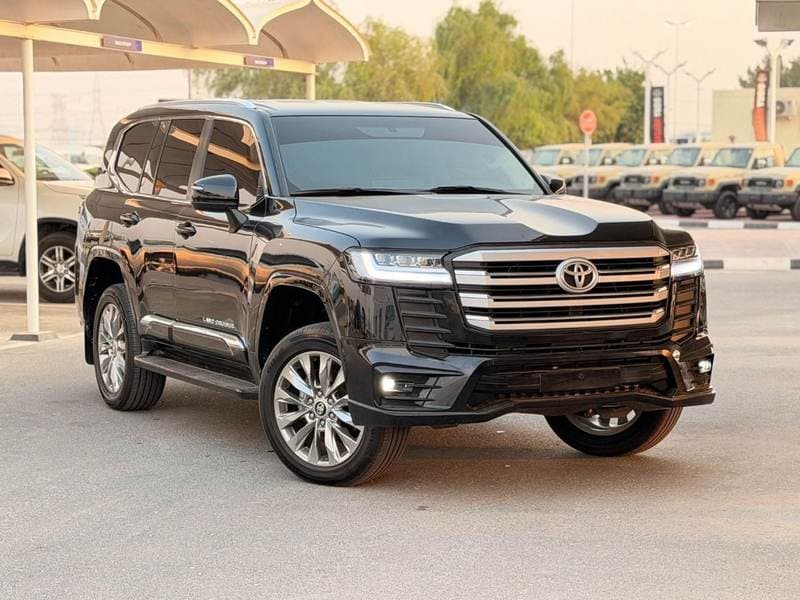 2022 Toyota Land Cruiser VXR thumbnail 2