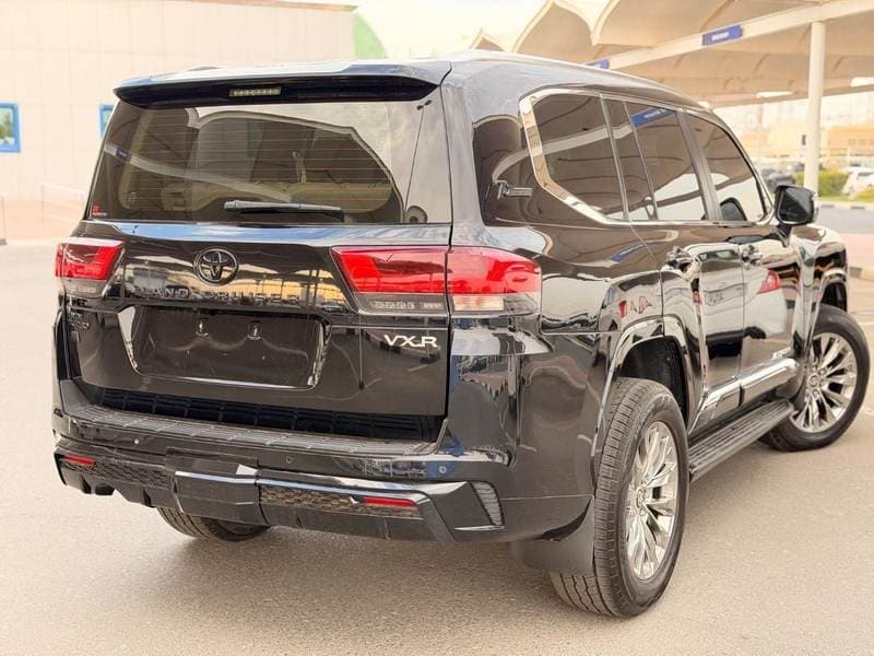 2023 Toyota Land Cruiser GXR thumbnail 7