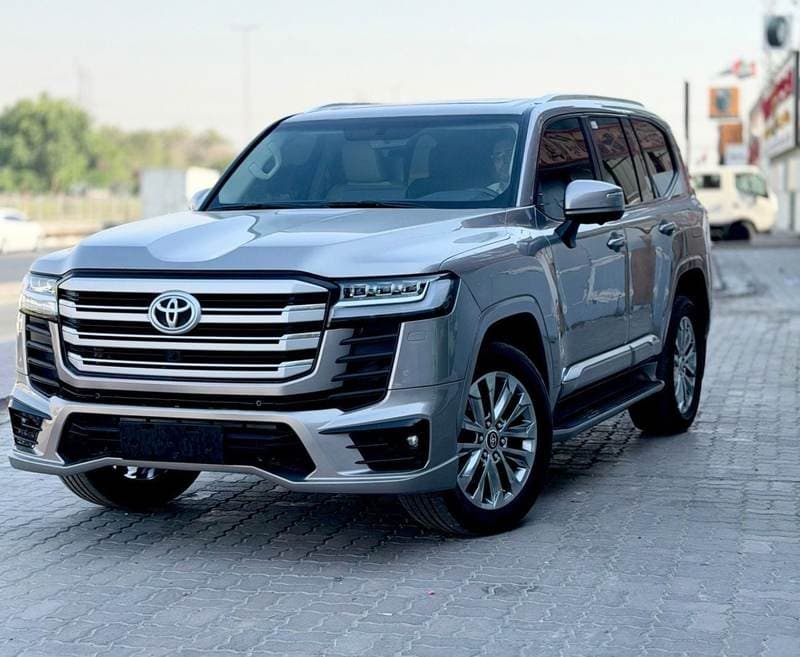 2022 Toyota Land Cruiser GXR thumbnail 2