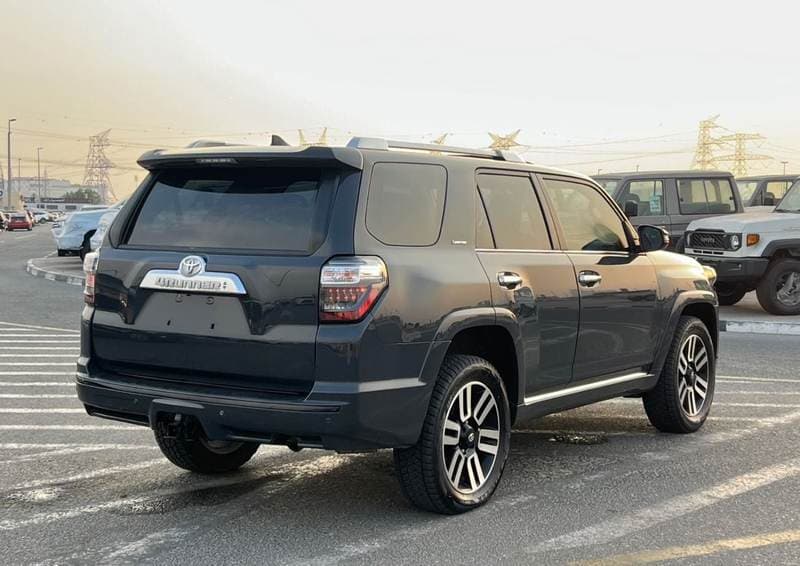 2024 Toyota 4Runner thumbnail 5