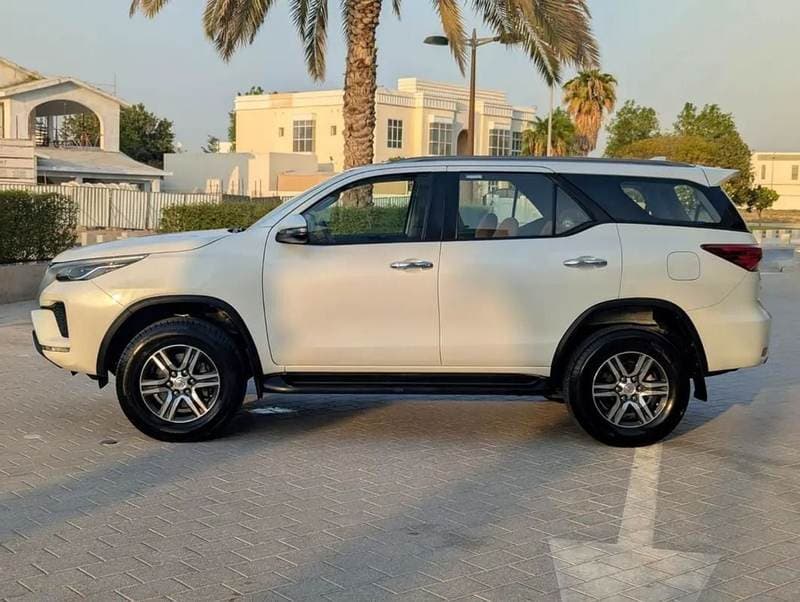 2022 Toyota Fortuner EXR thumbnail 7