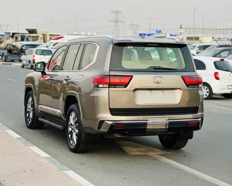 2022 Toyota Land Cruiser GXR thumbnail 5