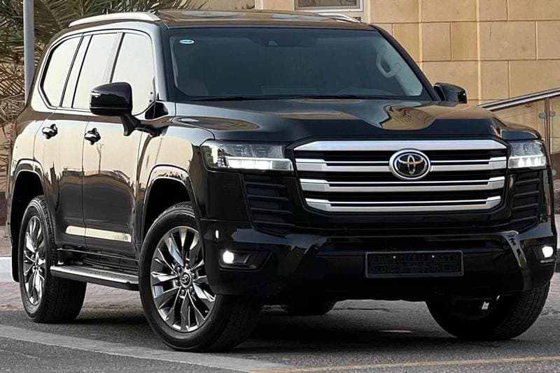 2022 Toyota Land Cruiser GXR thumbnail 2