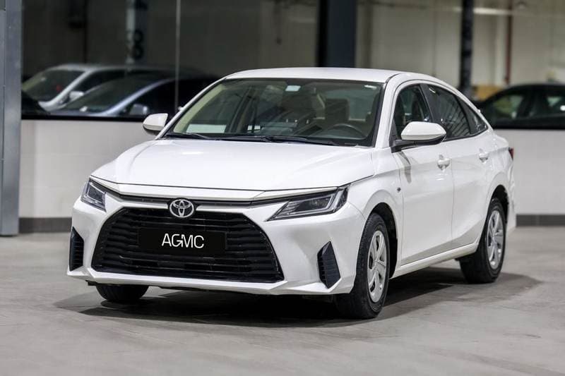 2024 Toyota Yaris E