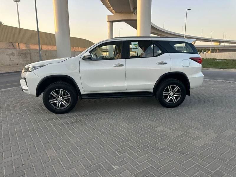 2023 Toyota Fortuner EXR thumbnail 7