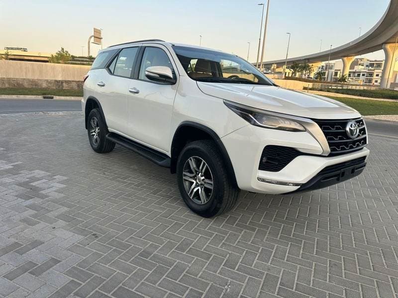 2023 Toyota Fortuner EXR thumbnail 2