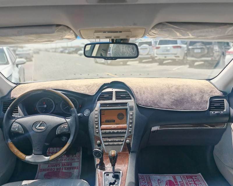 2011 Lexus ES350 BASE thumbnail 3
