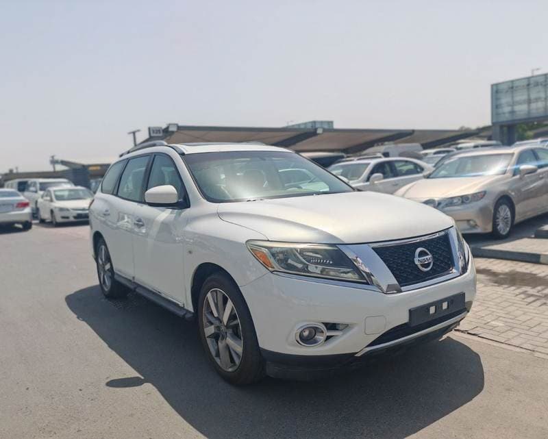 2014 Nissan Pathfinder SL thumbnail 4