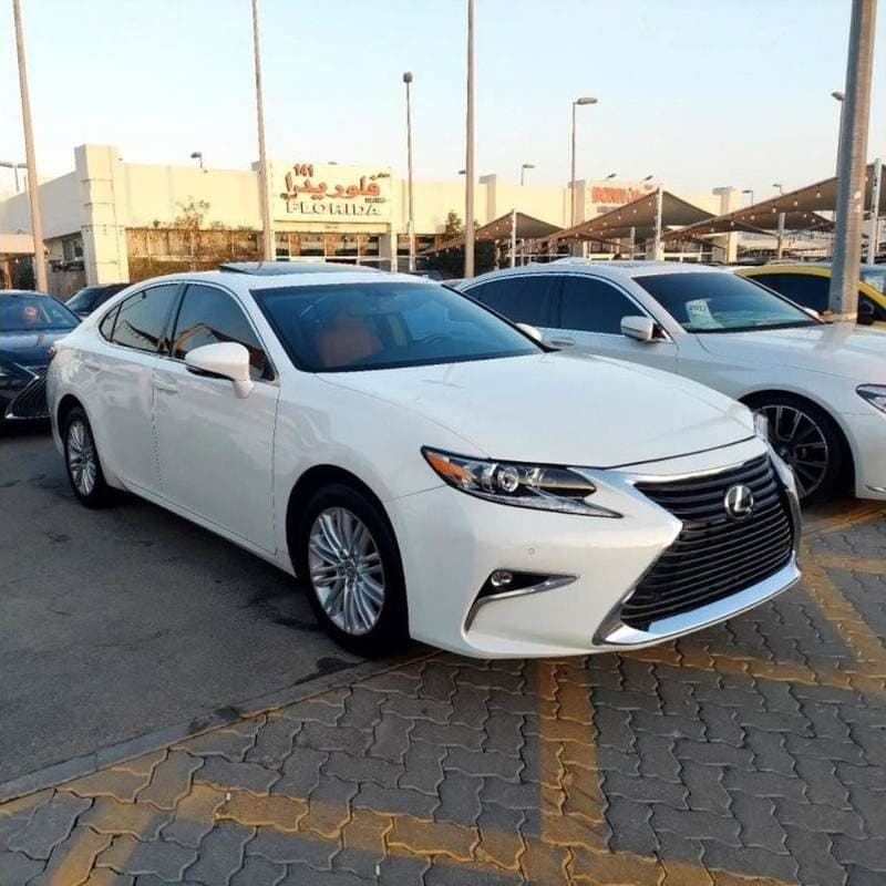 2014 Lexus ES350 TITANIUM
