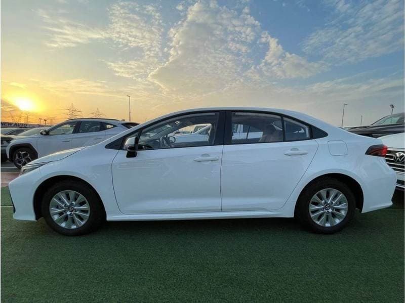 2022 Toyota Corolla XLI EXECUTIVE thumbnail 5