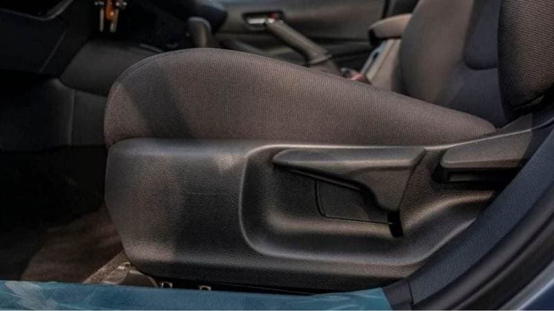 2023 Toyota Corolla XLI thumbnail 6