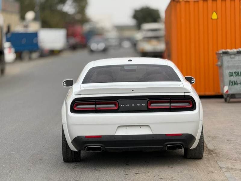 2019 Dodge Challenger R/T thumbnail 3