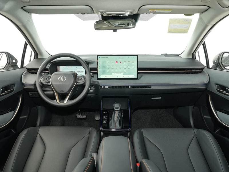2026 Toyota Corolla thumbnail 3