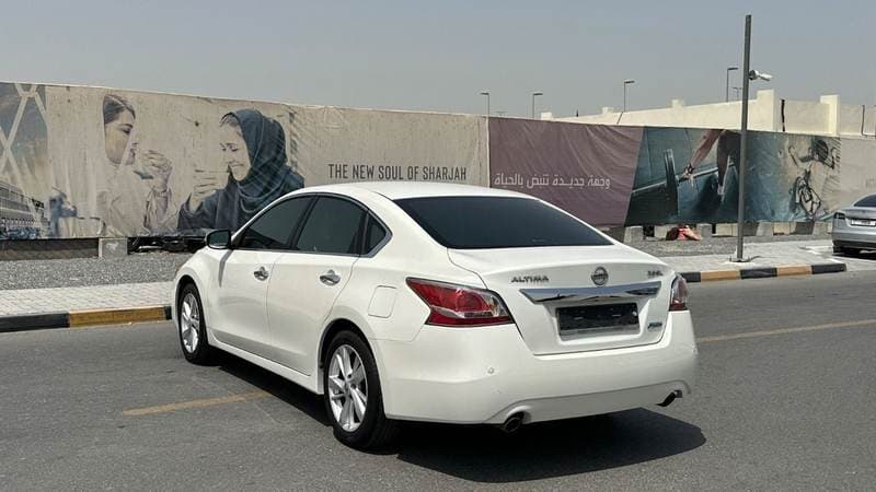 2014 Nissan Altima SL thumbnail 4