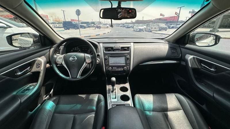 2014 Nissan Altima SL thumbnail 5