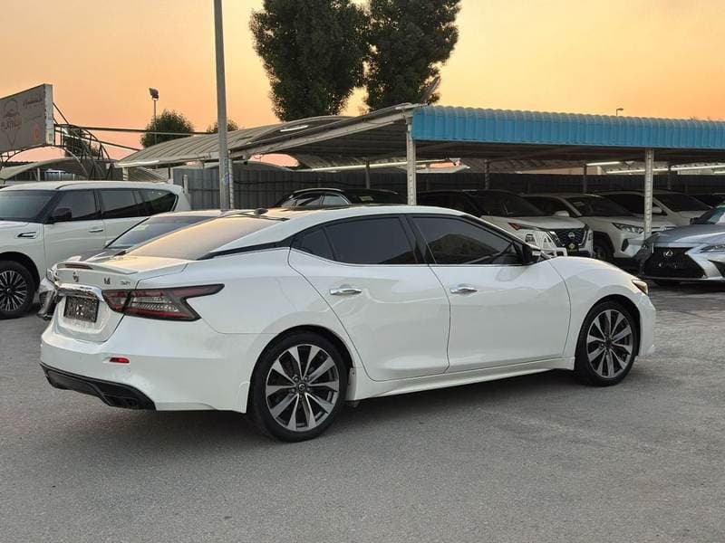 2020 Nissan Maxima SR thumbnail 4