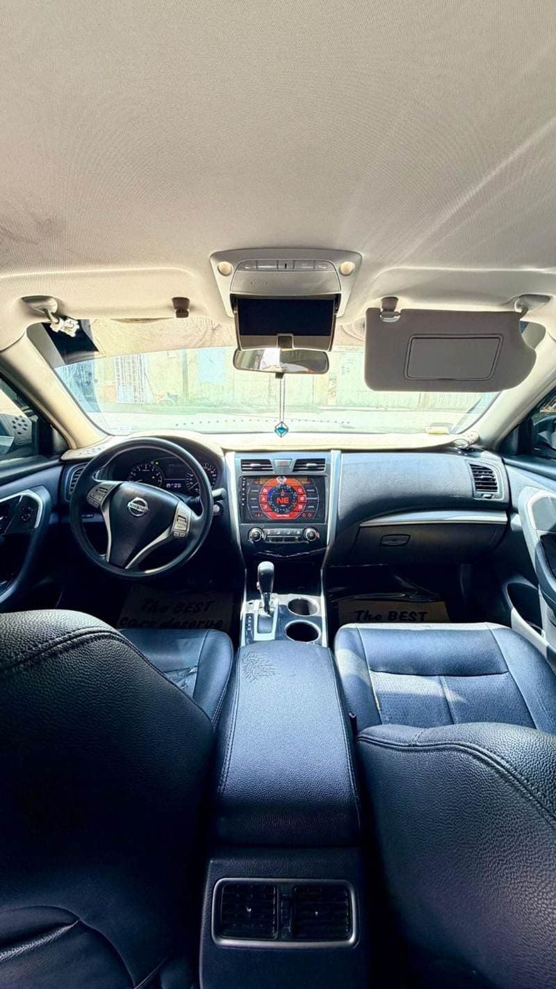 2013 Nissan Altima SV thumbnail 3
